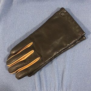 Women’s gloves. Black leather. Size XS/S. Armani Exchange. Like New!